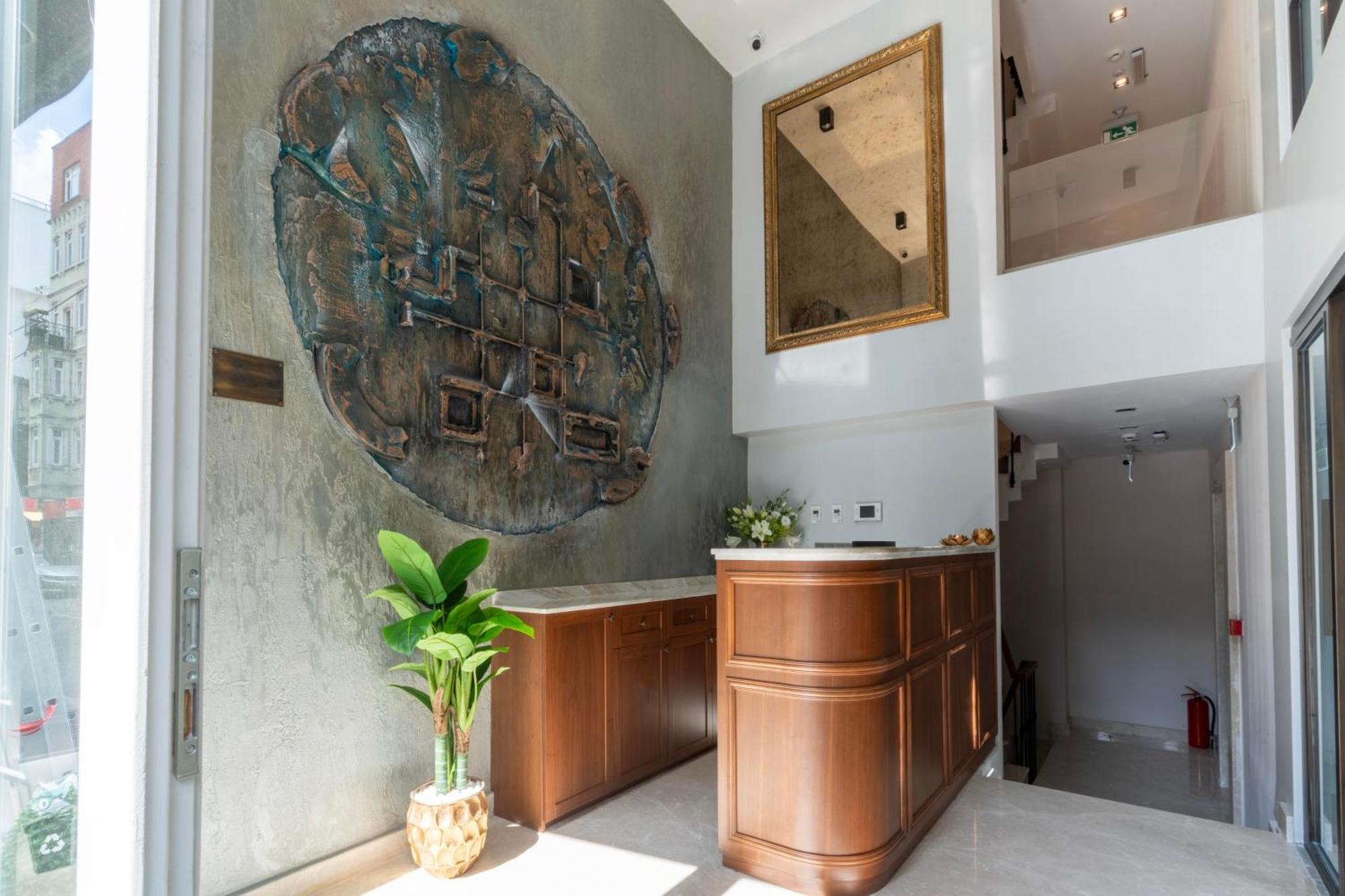 Smart And Simple Hotel Karakoy Istanbul Exterior photo